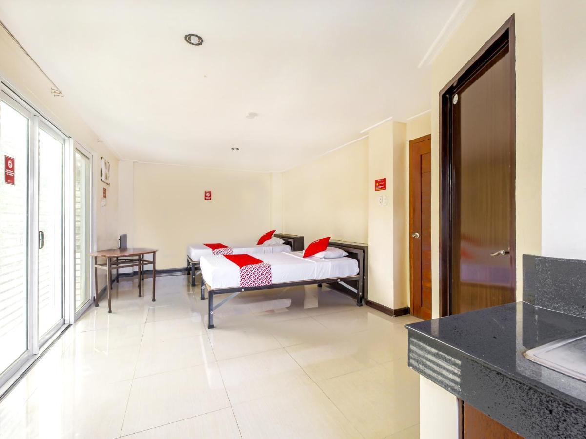 Oyo 842 City Smiles Apartelle San Juan  Exteriér fotografie