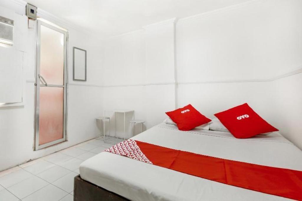 Oyo 842 City Smiles Apartelle San Juan  Exteriér fotografie