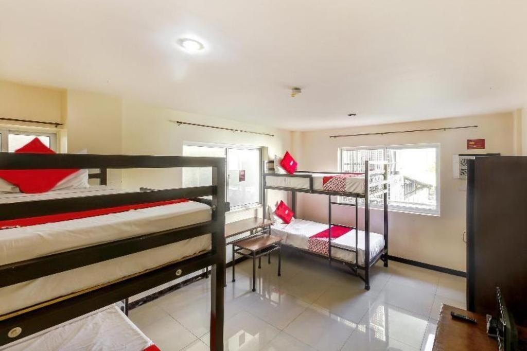 Oyo 842 City Smiles Apartelle San Juan  Exteriér fotografie
